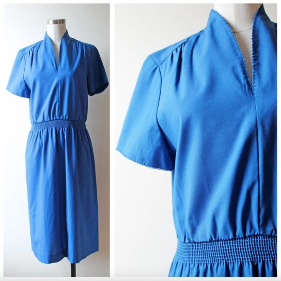 1970s Blue Short Sleeve V-Neck Stretch Dress | 70s | Dresses | VTG Dresses - Picture 1 of 10